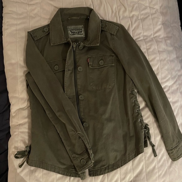 Levi’s Women’s Jacket - Small - Picture 1 of 6